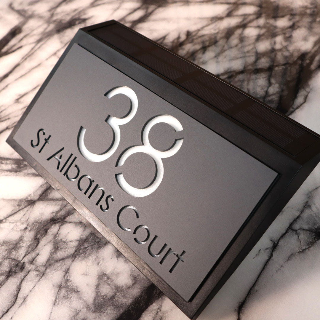 La Luce H3 A4 House Sign