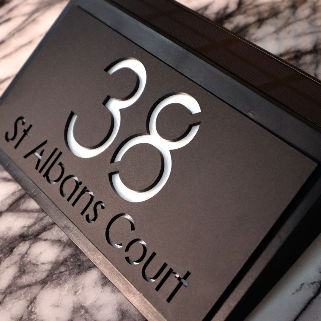 La Luce H3 A4 House Sign