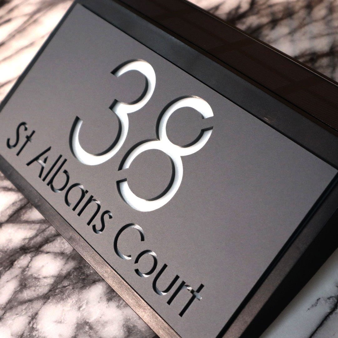 La Luce H3 A4 House Sign